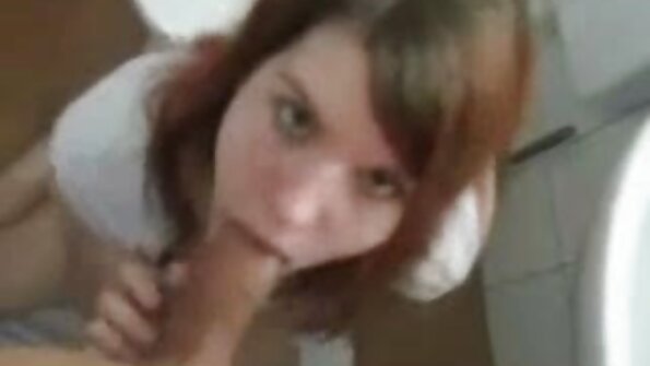 frumoasa curvă supusă legată, fuită tare și drenată cu vezica urinară. sex cu batrane