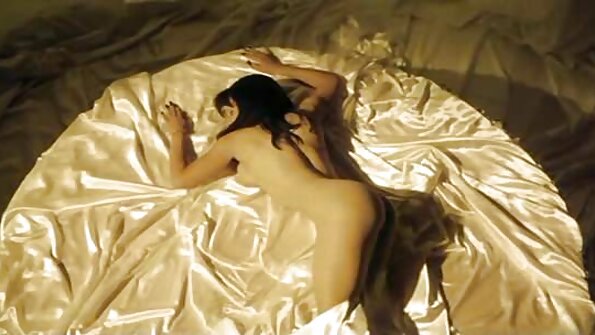 Proshmandovka filme porno cu romance batrane vecinului.