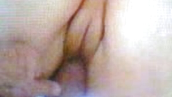 Umed sex cu babe batrane anal-fund la păsărică.