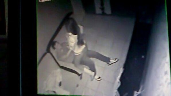 Iubita obraznica sex cu babe batrane se trezeste si cere esperma.