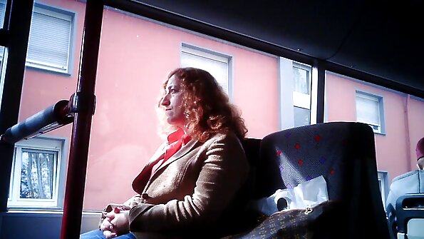 Și-a arătat întinderea în timpul sexului la duș. filme porno babe batrane