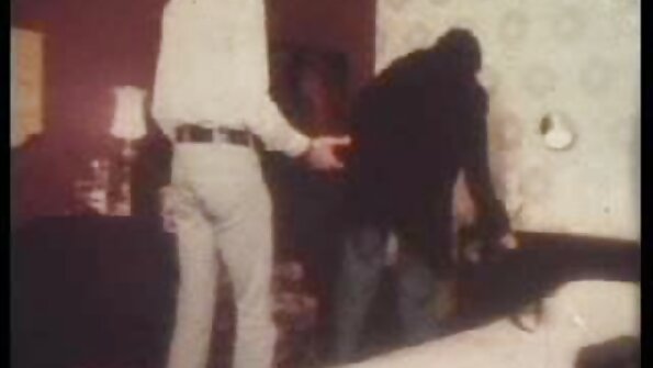 Escorta a stârnit clienta filme porno cu mature batrane atât de tare încât i-a făcut cunnilingus.
