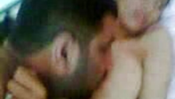 Împărtășit în Corefan filme porno batrane soția cu prietenul său.