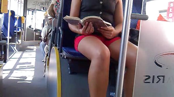 Turiștii filme porno cu romance batrane din taiga se relaxează filmând sex la telefon.