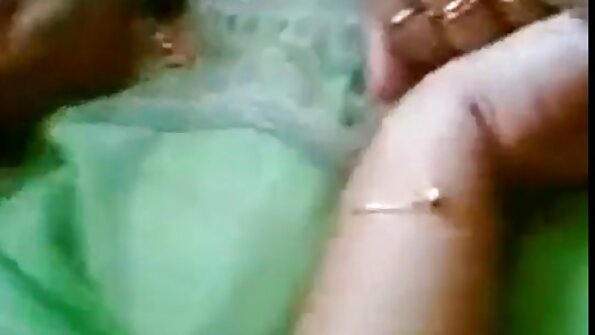 Un penis mare al unui tanar filme porno cu femei foarte bătrâne student si-a facut-o pe prietena sa se scape.