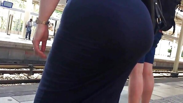 Oh, acești filme porno cu mamici batrane gigoloși sunt plăcuți de păsăricile mamei.
