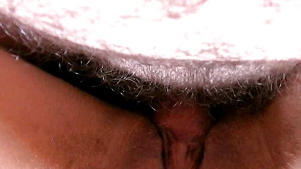 Frumusețea arabă filme porno cu profesoare batrane pedepsită cu sex.